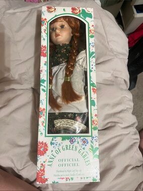 Vintage Porcelain Collectors Anne of Green Gables Doll